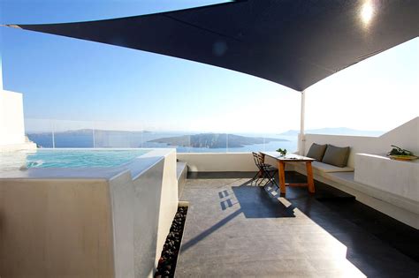 Fira Suites & Villas .